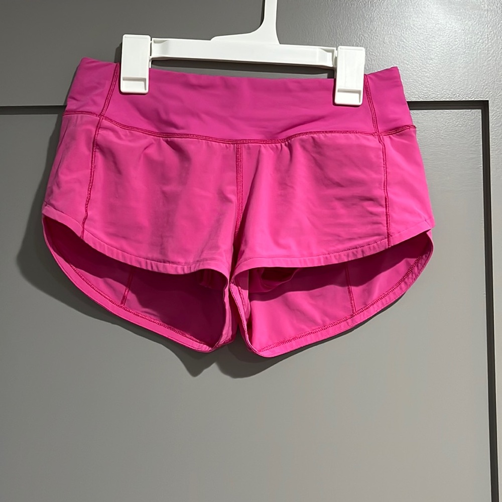 Lululemon Sonic Pink Speed Ups 2.5 inch Size 2